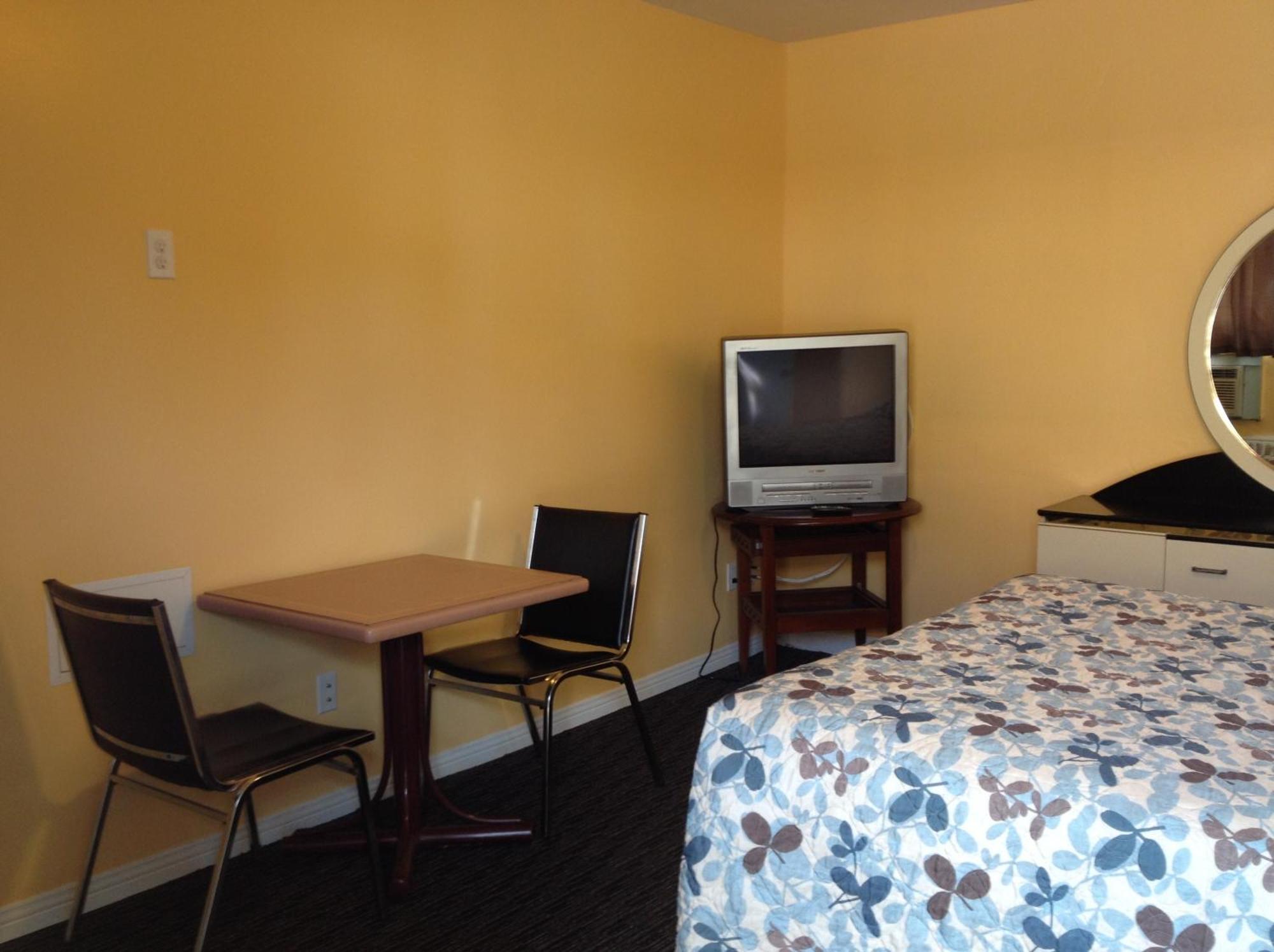 Motel Saint-Jacques - Montreal — Photos 1